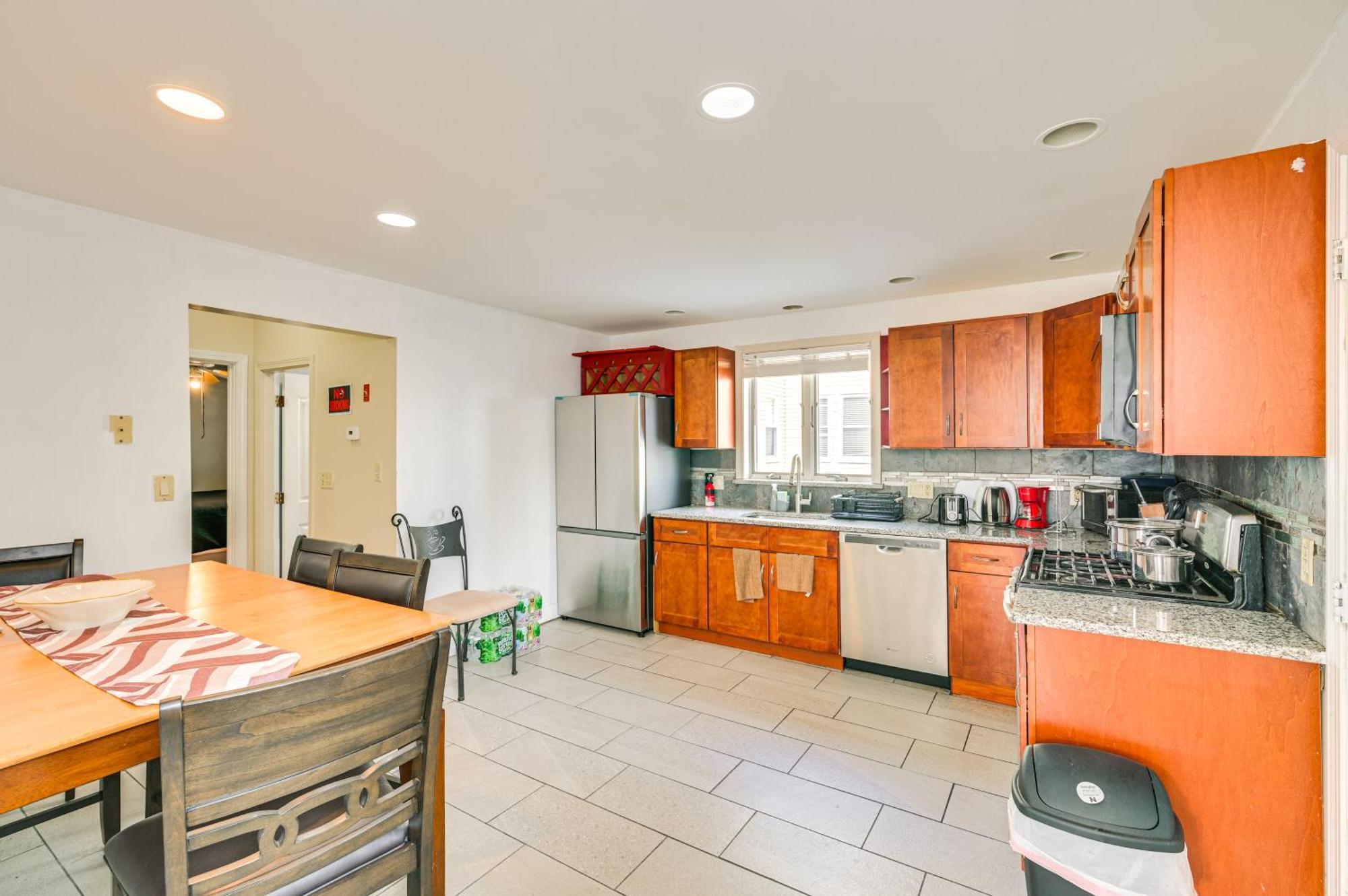 9 Mi To Dtwn Boston Cozy Malden Apartment Eksteriør billede