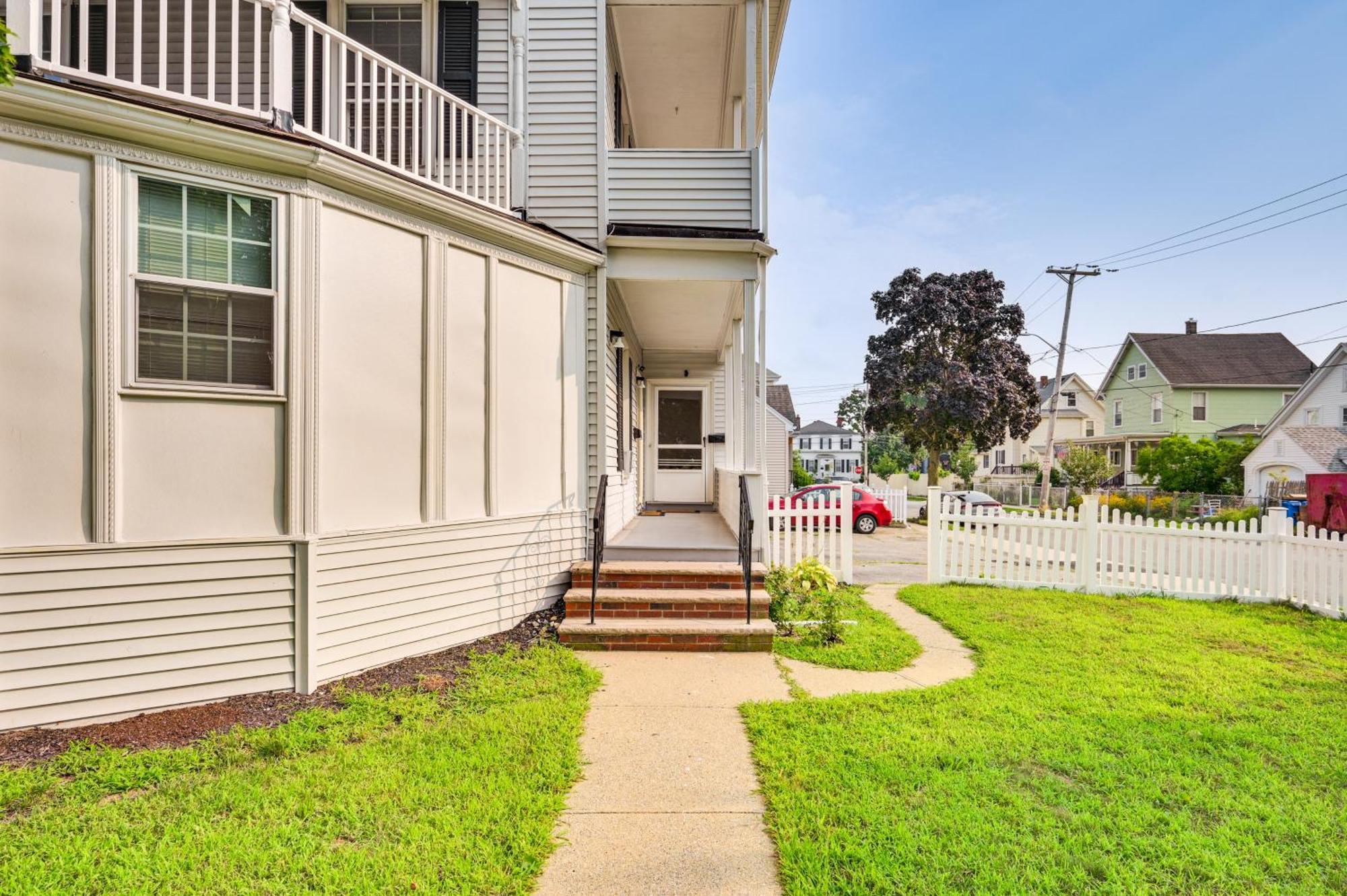9 Mi To Dtwn Boston Cozy Malden Apartment Eksteriør billede